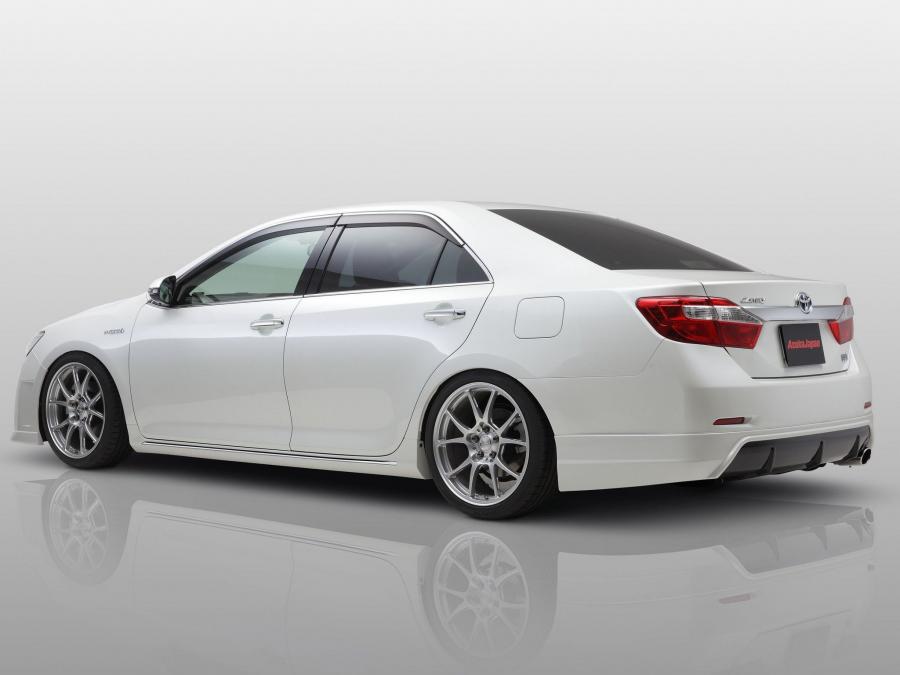  Toyota Camry Hybrid by Asuka Japan 2013 года  (фото 3 из 3)